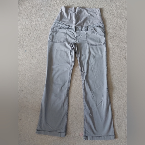 Thyme Maternity Wide Leg Cargo Pants - Picture 1 of 6